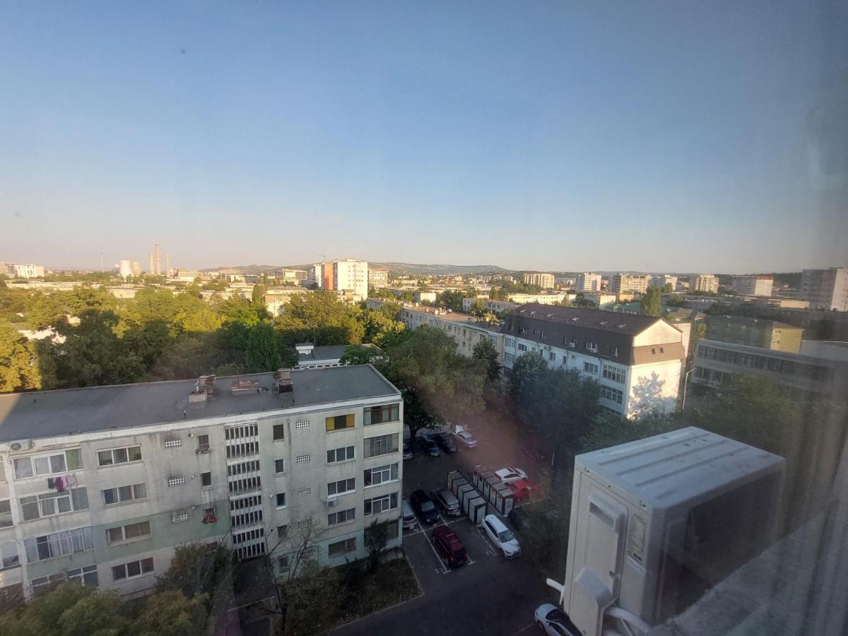 Eli'S Apartments -Ultracentral Near Palas Яш Екстериор снимка