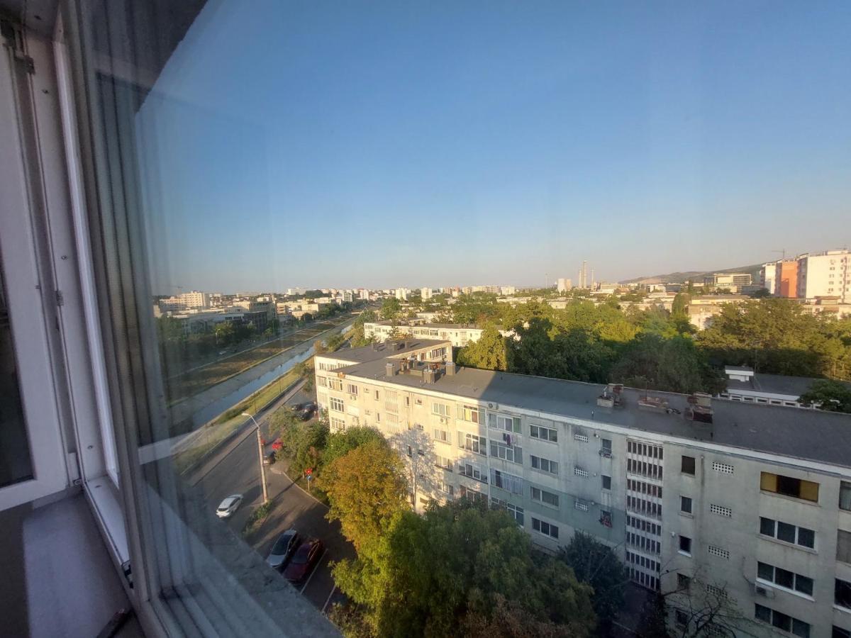 Eli'S Apartments -Ultracentral Near Palas Яш Екстериор снимка