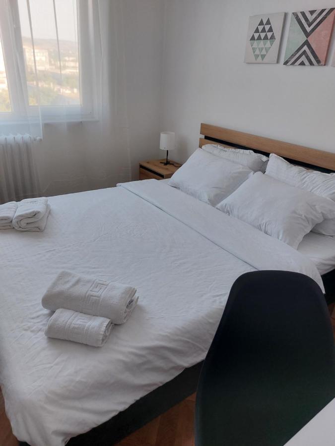 Eli'S Apartments -Ultracentral Near Palas Яш Екстериор снимка